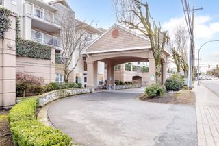 Photo 3: 203 19750 64 Avenue in Langley: Willoughby Heights Condo for sale : MLS®# R2868389