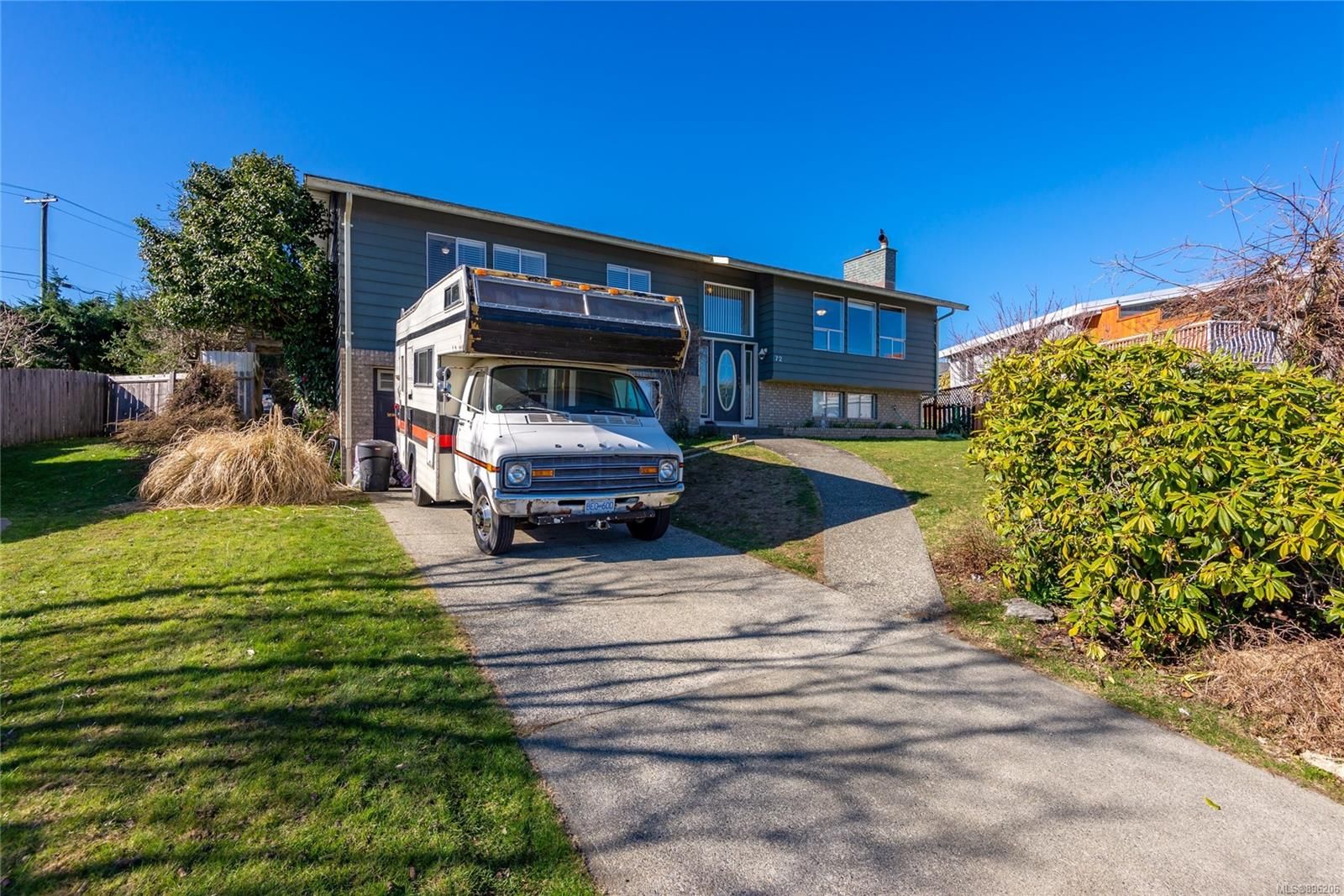 Main Photo: 72 Ridgeview Pl in Campbell River: CR Campbell River Central House for sale : MLS®# 896206