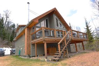 Photo 1: 3337 BOYLE Road in Smithers: Smithers - Rural House for sale (Smithers And Area)  : MLS®# R2680239