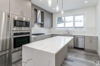 Photo 2: 9813 70 Avenue in Edmonton: Zone 17 House Half Duplex for sale : MLS®# E4306391