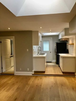 Photo 2: Front 1304 Woodbine Avenue in Toronto: Danforth Village-East York House (Apartment) for lease (Toronto E03)  : MLS®# E4941282