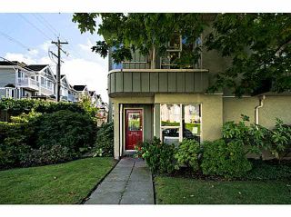 Main Photo: 522 ST. GEORGES Avenue in North Vancouver: Lower Lonsdale Townhouse for sale : MLS®# V1088673