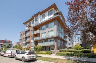 Main Photo: 108 489 W 26TH Avenue in Vancouver: Cambie Condo for sale in "The Grayson" (Vancouver West)  : MLS®# R2782874