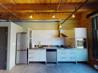 Photo 6: 210 55 E CORDOVA Street in Vancouver: Downtown VE Condo for sale in "KORET LOFTS" (Vancouver East)  : MLS®# R2569559