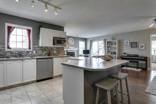 Photo 9: 1905 7171 COACH HILL Road SW in Calgary: Coach Hill Row/Townhouse for sale : MLS®# A1111553