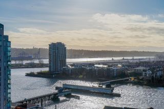 Photo 24: 1702 1 RENAISSANCE Square in New Westminster: Quay Condo for sale in "The Q" : MLS®# R2637440