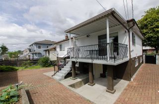 Photo 14: 2590 ADANAC Street in Vancouver: Renfrew VE House for sale (Vancouver East)  : MLS®# R2101435