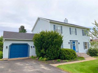 Photo 2: 194 Foxhill Avenue in North Kentville: 404-Kings County Residential for sale (Annapolis Valley)  : MLS®# 202009348