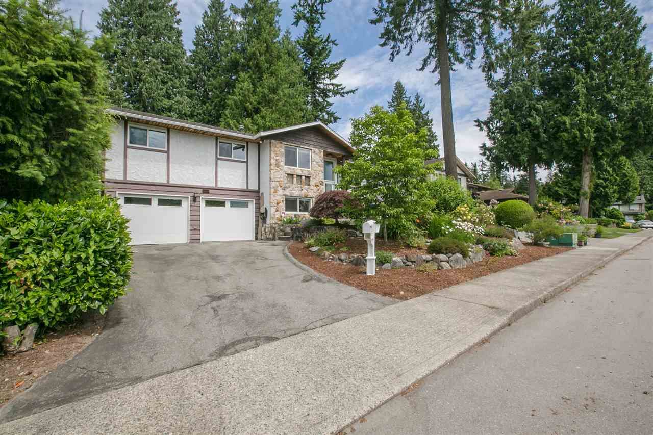 Main Photo: 747 SYDNEY Avenue in Coquitlam: Coquitlam West House for sale : MLS®# R2186504