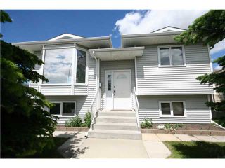 Photo 1: 139 Huntstrom Drive NE in CALGARY: Huntington Hills Residential Detached Single Family for sale (Calgary)  : MLS®# C3484011