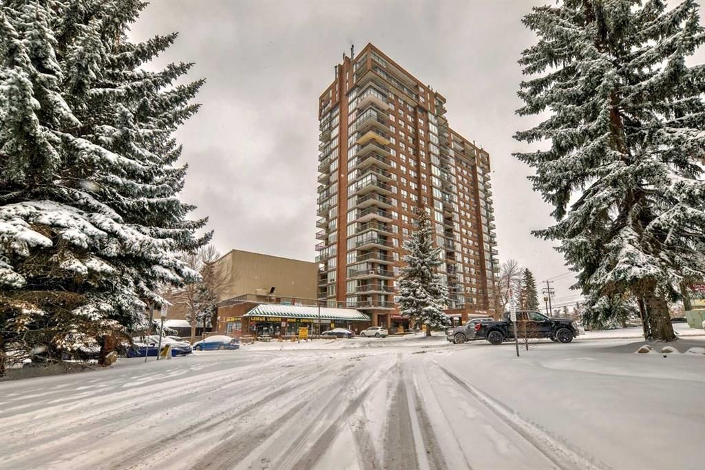 Main Photo: 306 145 Point Drive NW in Calgary: Point McKay Apartment for sale : MLS®# A2116380