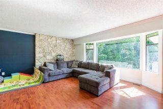 Photo 6: 8937 EDINBURGH Drive in Surrey: Queen Mary Park Surrey House for sale : MLS®# R2485380