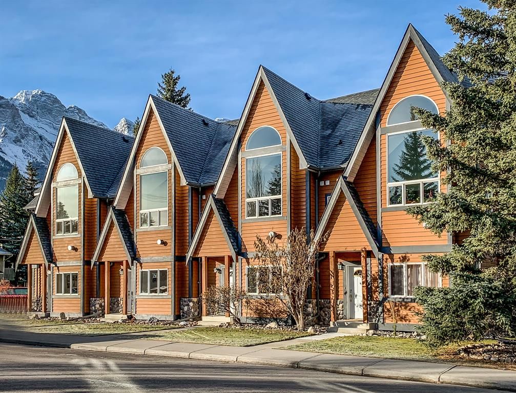 Main Photo: 3 601 4th Street: Canmore Row/Townhouse for sale : MLS®# A2048705