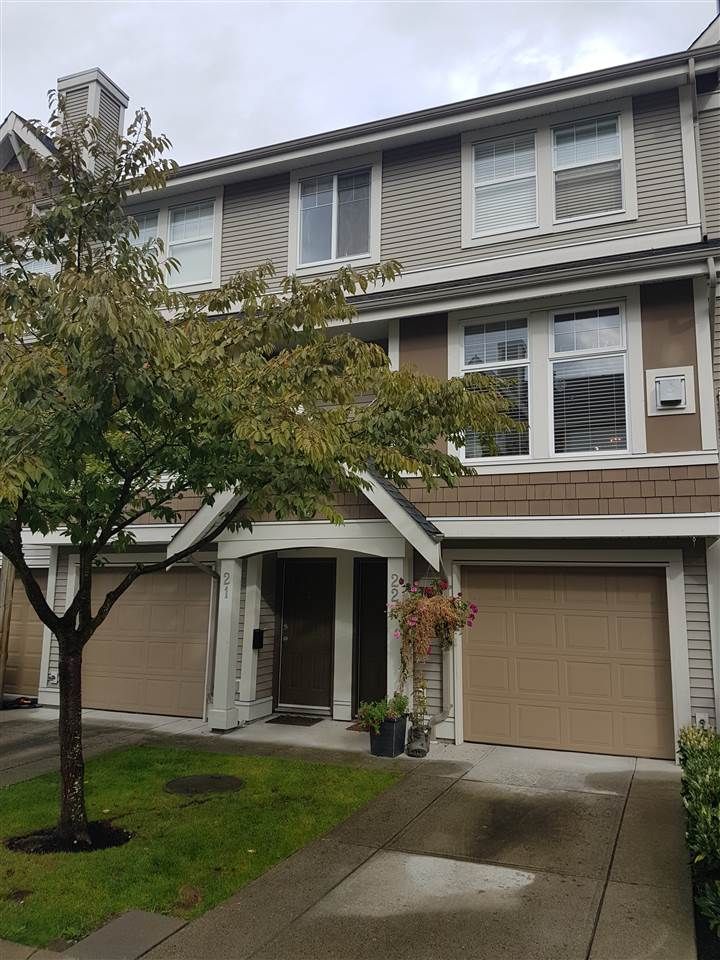 Main Photo: 22 6588 188 STREET in Surrey: Cloverdale BC Townhouse for sale (Cloverdale)  : MLS®# R2111132