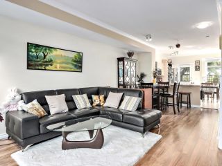 Photo 5: 53 2000 PANORAMA Drive in Port Moody: Heritage Woods PM Townhouse for sale in "MOUNTAIN'S EDGE" : MLS®# R2881567