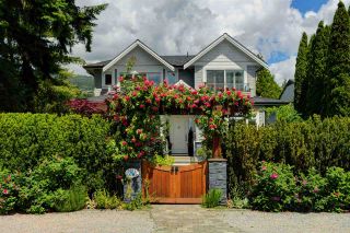 Photo 1: 1249 JEFFERSON Avenue in West Vancouver: Ambleside House for sale : MLS®# R2378519