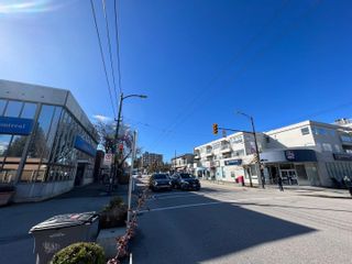 Photo 11: 2620 SASAMAT Street in Vancouver: Point Grey Business for sale (Vancouver West)  : MLS®# C8058536