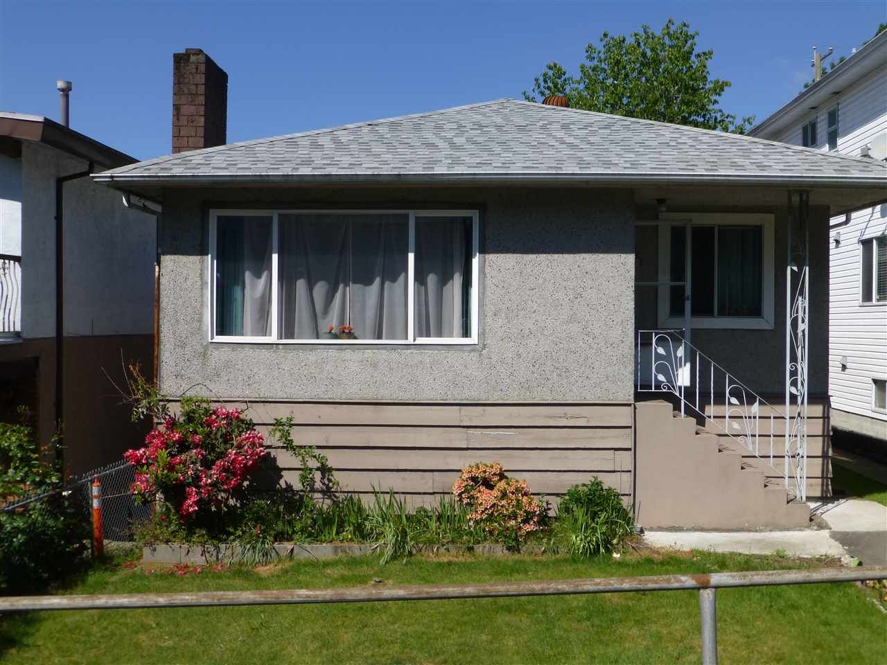 Main Photo: 2617 RENFREW Street in Vancouver: Renfrew VE House for sale (Vancouver East)  : MLS®# R2067434
