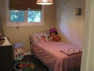 Photo 6: 42 Middleton Crescent in Saskatoon: Nutana Park Single Family Dwelling for sale (Saskatoon Area 02)  : MLS®# 412459