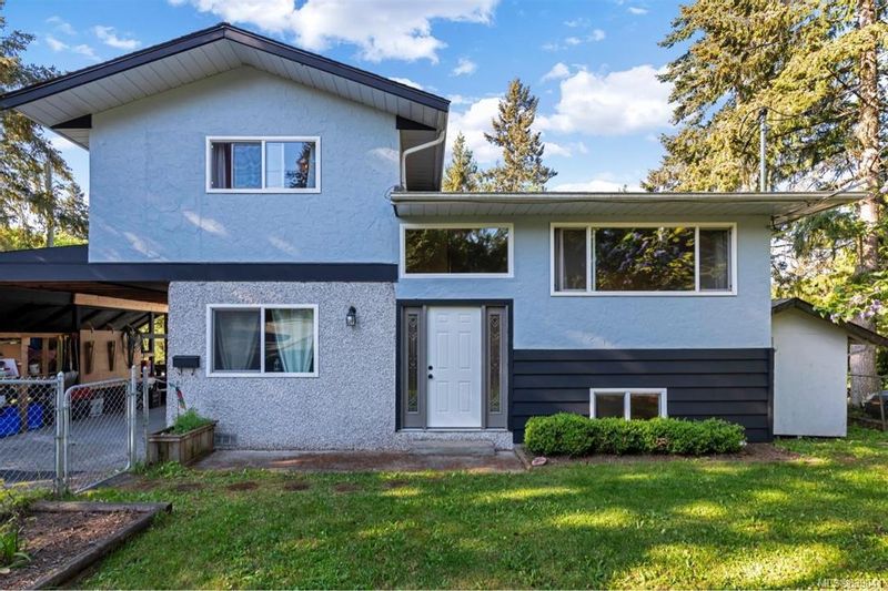FEATURED LISTING: 429 Atkins Ave Langford