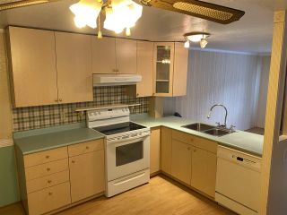 Photo 1: 37 4200 DEWDNEY TRUNK Road in Coquitlam: Ranch Park Manufactured Home for sale in "HIDEAWAY PARK" : MLS®# R2526842
