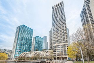 Photo 2: 1401 65 Harbour Square in Toronto: Waterfront Communities C1 Condo for sale (Toronto C01)  : MLS®# C8105472
