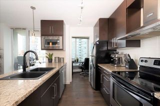 Photo 6: 1106 188 KEEFER Place in Vancouver: Downtown VW Condo for sale in "ESPANA" (Vancouver West)  : MLS®# R2473891