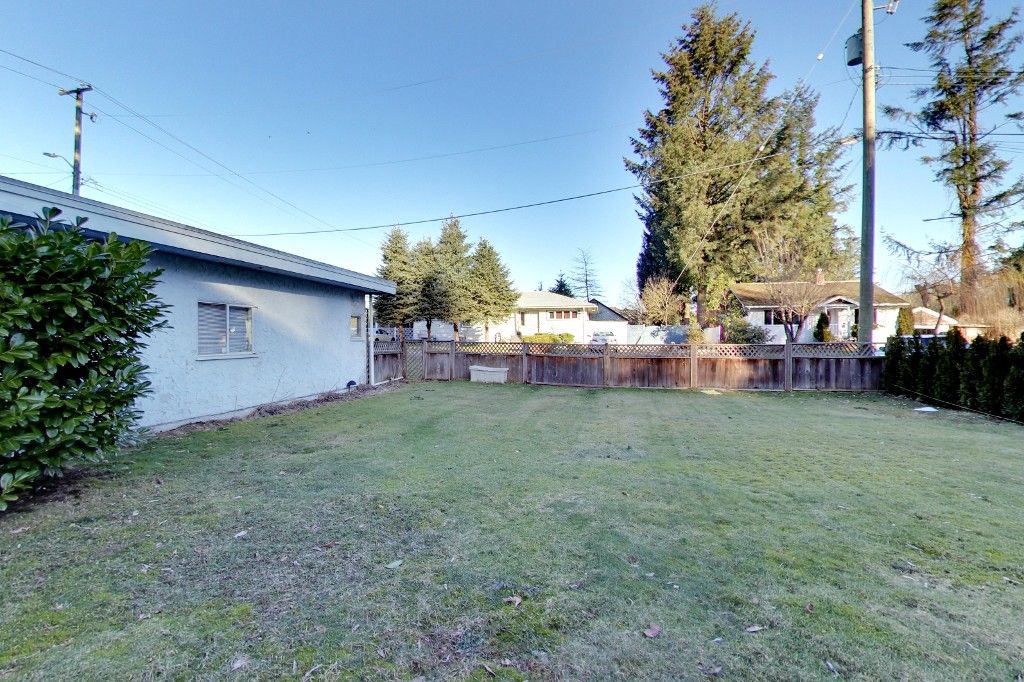 Main Photo: 34012 Oxford Ave in Abbotsford: Central Abbotsford House for sale : MLS®#  R2136959