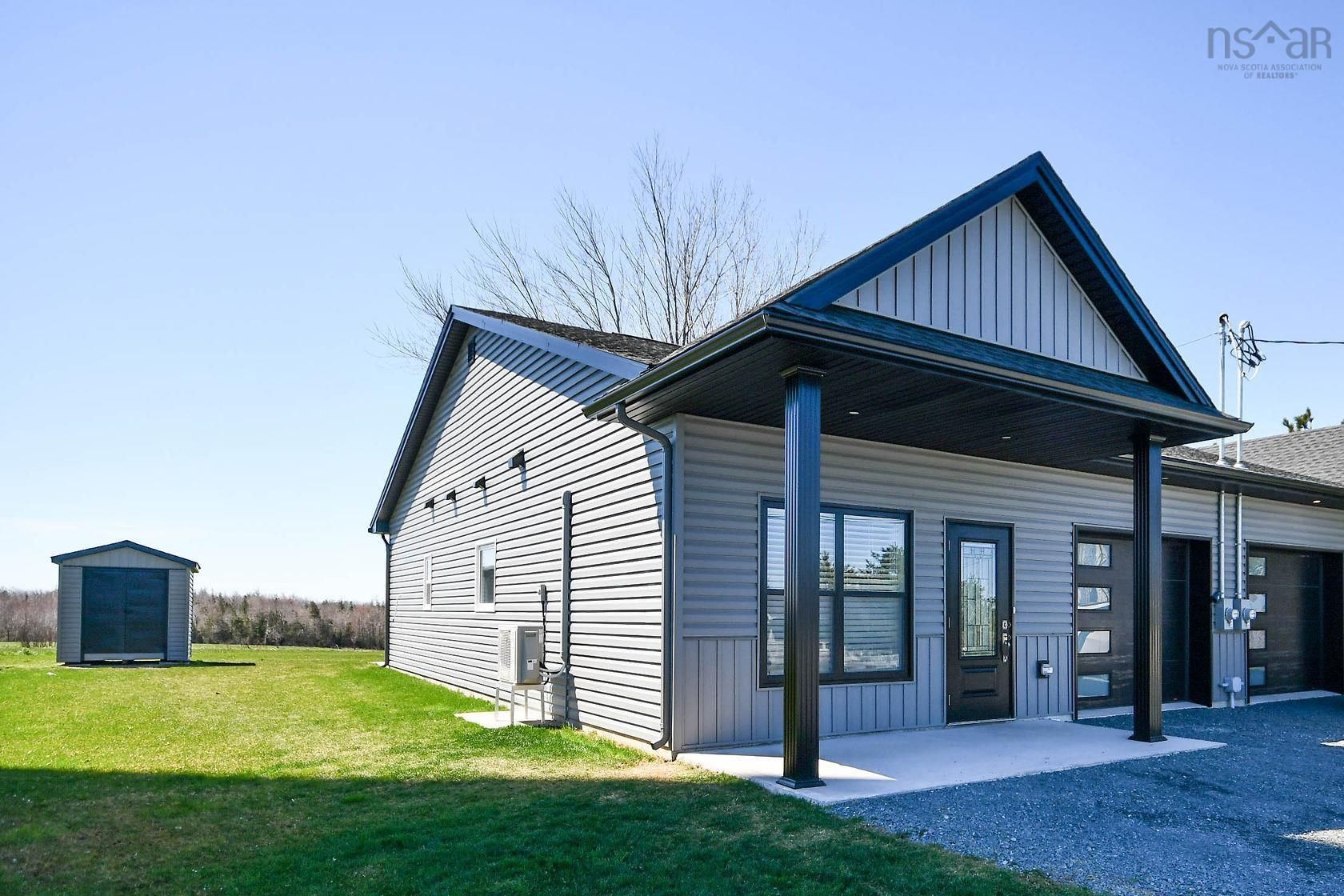 Main Photo: 2 3 Second Street in Shubenacadie: 105-East Hants/Colchester West Residential for sale (Halifax-Dartmouth)  : MLS®# 202209046