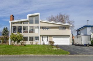 Photo 1: 46201 GREENWOOD Drive in Chilliwack: Sardis East Vedder Rd House for sale in "SARDIS PARK" (Sardis)  : MLS®# R2439338