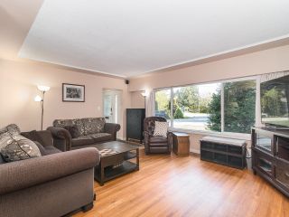 Photo 3: 10085 PARK Drive in Surrey: Cedar Hills House for sale in "St Helens Park" (North Surrey)  : MLS®# R2872399