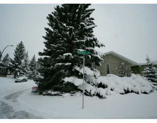 Photo 2:  in CALGARY: Varsity Acres Residential Detached Single Family for sale (Calgary)  : MLS®# C3248602