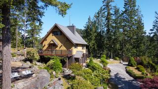Photo 3: 4943 PANORAMA Drive in Garden Bay: Pender Harbour Egmont House for sale (Sunshine Coast)  : MLS®# R2705711