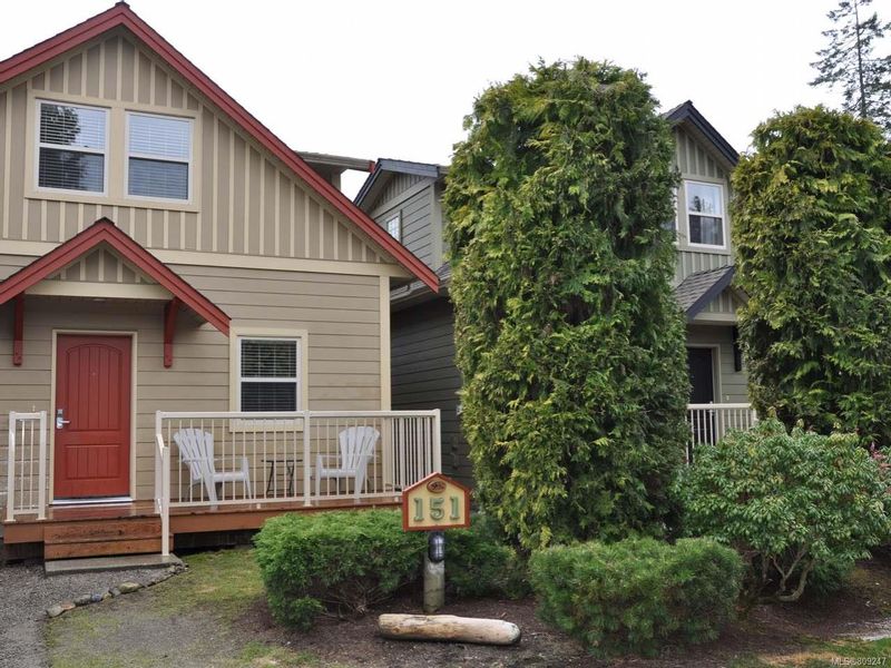 FEATURED LISTING: 151 - 1080 RESORT DRIVE PARKSVILLE