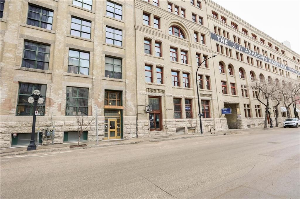 Main Photo: 204 181 Bannatyne Avenue in Winnipeg: Exchange District Condominium for sale (9A)  : MLS®# 202223523