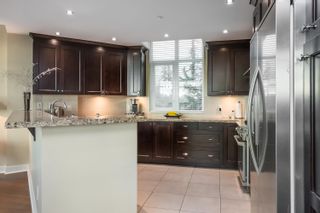Photo 15: 304 14824 NORTH BLUFF Road: White Rock Condo for sale in "The BELAIRE" (South Surrey White Rock)  : MLS®# R2748610