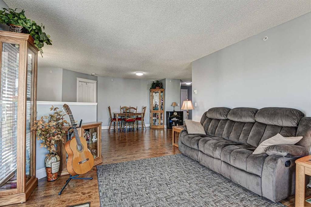 Photo 7: Photos: 414 6000 Somervale Court SW in Calgary: Somerset Apartment for sale : MLS®# A1126946