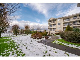 Photo 37: 213 8725 ELM Drive in Chilliwack: Chilliwack E Young-Yale Condo for sale in "Elmwood Terrace" : MLS®# R2640393