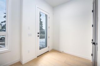 Photo 8: 2107 32 Avenue SW in Calgary: Richmond Semi Detached (Half Duplex) for sale : MLS®# A2051894