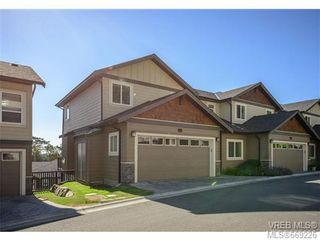 Photo 1: 19 2319 Chilco Rd in View Royal: VR Six Mile Row/Townhouse for sale : MLS®# 669226
