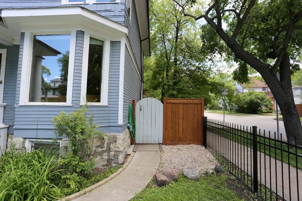 Photo 28: Photos: 145 Canora Street in Winnipeg: Wolseley Single Family Detached for sale (5B)  : MLS®# 1716861