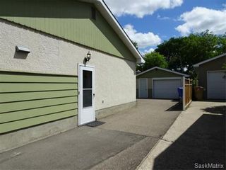 Photo 2: 3615 KING Street in Regina: Single Family Dwelling for sale (Regina Area 05)  : MLS®# 576327