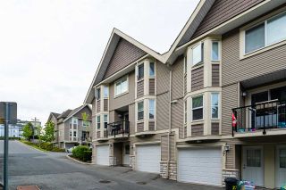 Photo 3: 26 33313 GEORGE FERGUSON Way in Abbotsford: Central Abbotsford Townhouse for sale in "Cedar Lane" : MLS®# R2462809