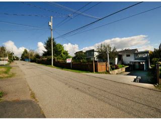 Photo 5: 1061 EWSON Street: White Rock House for sale (South Surrey White Rock)  : MLS®# F1423290