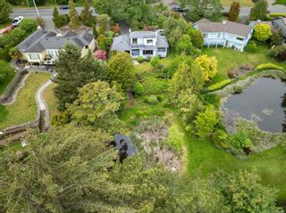 Main Photo: 3751 Cadboro Bay Rd in Saanich: SE Cadboro Bay Single Family Residence for sale (Saanich East)  : MLS®# 963901