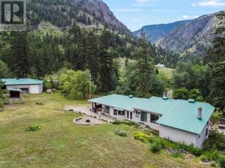 Photo 1: 1196 HWY 3A in Keremeos: House for sale : MLS®# 10308809