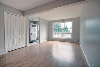 Photo 3: 12 5625 Silverdale Drive NW in Calgary: Silver Springs Row/Townhouse for sale : MLS®# A1240629