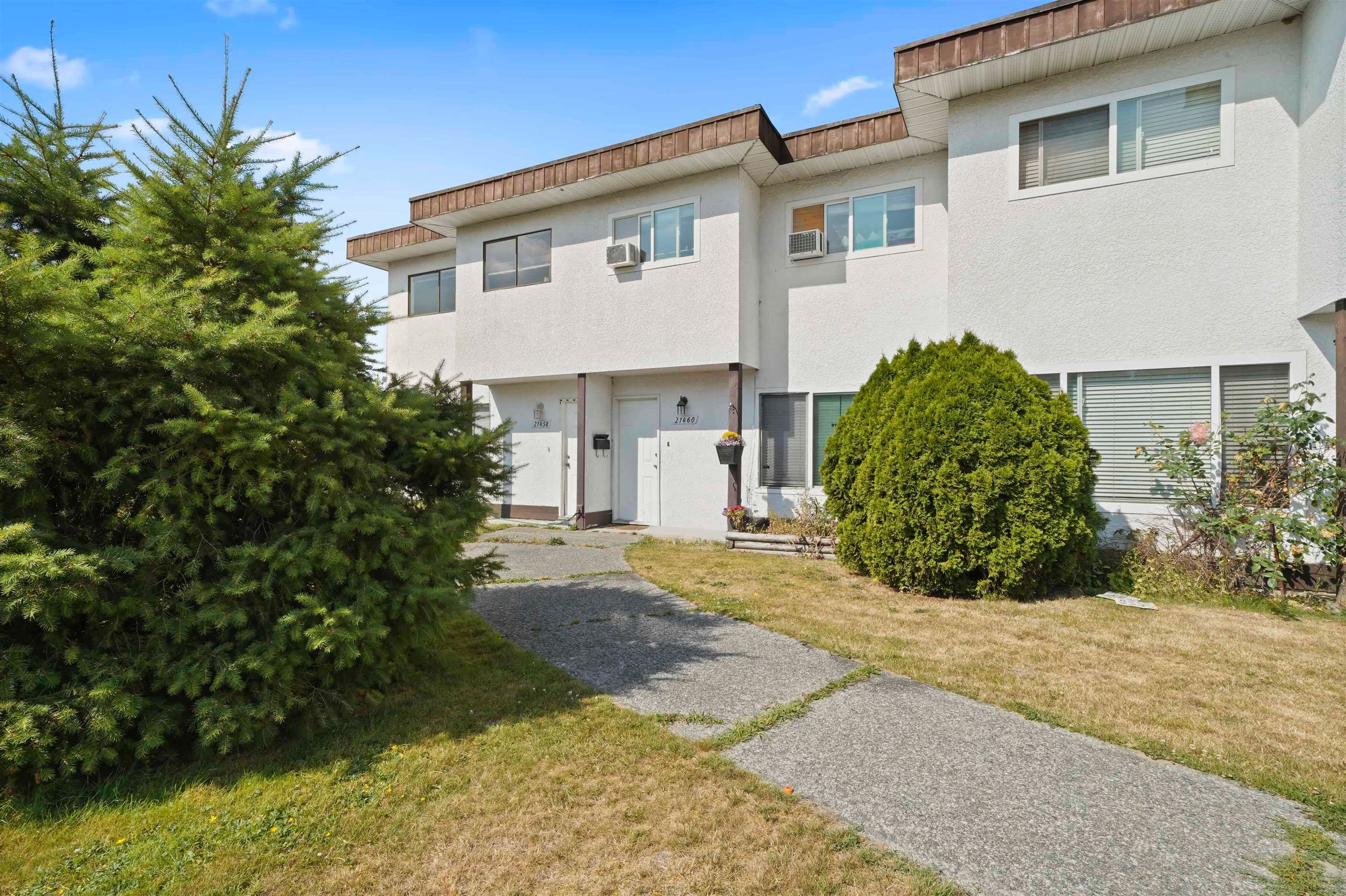 Main Photo: 21460 MAYO Place in Maple Ridge: West Central Townhouse for sale : MLS®# R2806438
