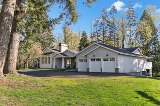 Photo 1: 26930 24 Avenue in Langley: Aldergrove Langley House for sale : MLS®# R2873634