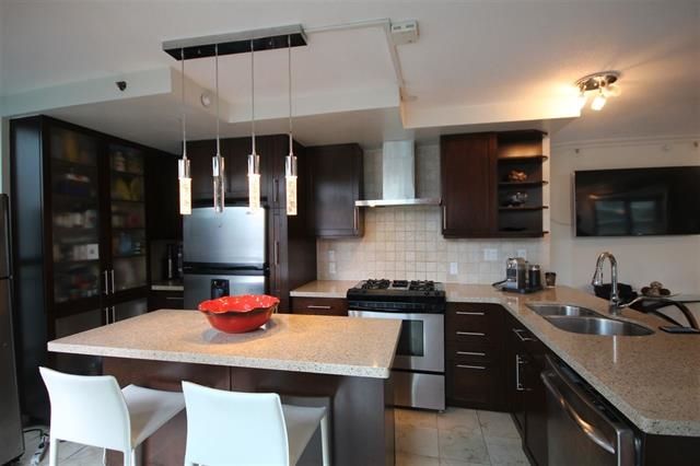 Main Photo: 801 928 RICHARDS Street in Vancouver: Yaletown Condo for sale in "The Savoy" (Vancouver West)  : MLS®# R2112146